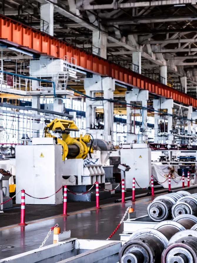 interior-of-workshop-in-modern-industrial-plant-2026-03-10-00-55-52-utc